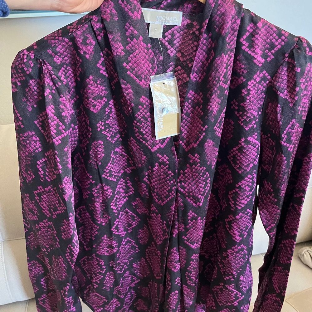 Michael Kors Snake Print Satin Twill Printed Stand V-Neck Long Sleeve